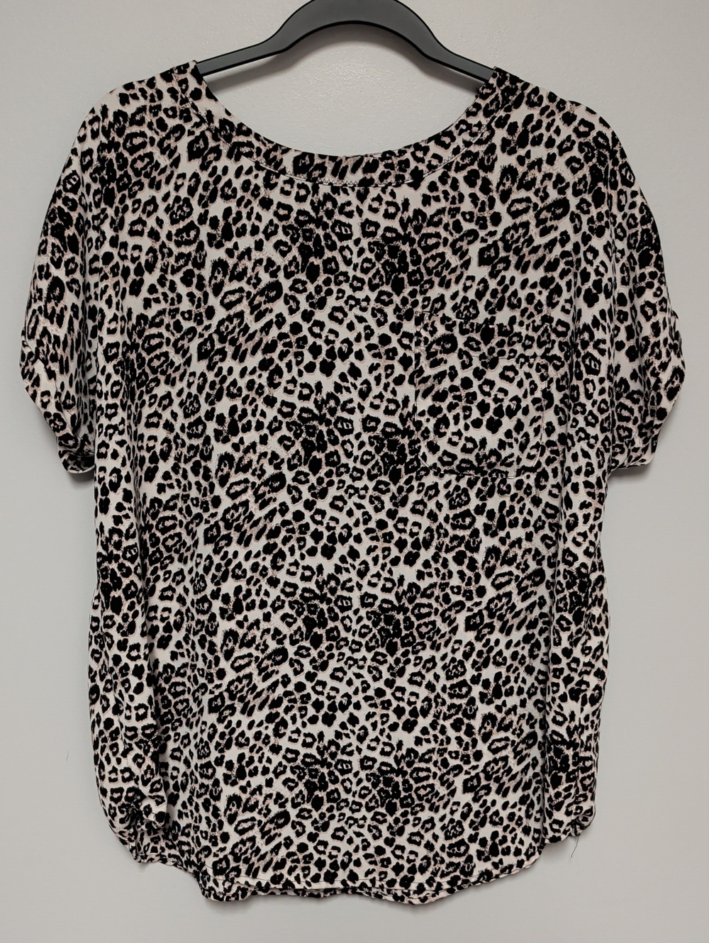 Buffalo David Bitton Black and Cream Leopard Short Sleeve Top